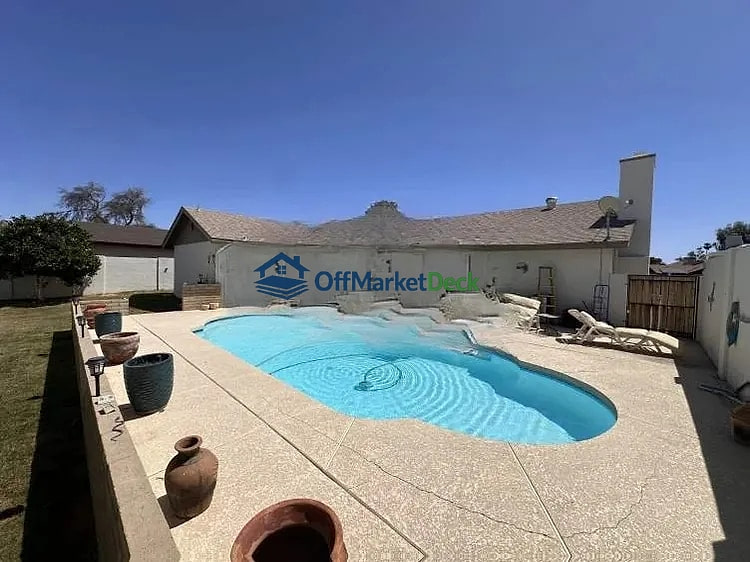 Off-market house in Tempe, Arizona — 4 beds, 2 baths, $499,900 — photo 8 of 8