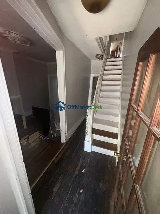 Off-market house in Philadelphia, Pennsylvania — 3 beds, 1 bath, $98,500 — photo 4 of 8