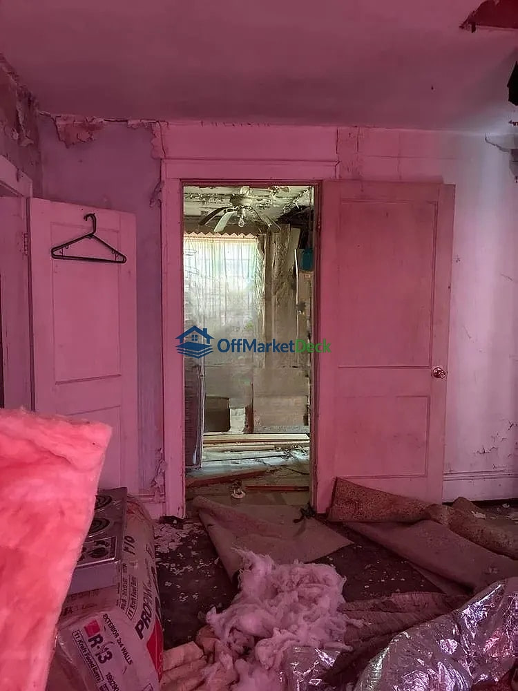 Off-market house in Murfreesboro, North Carolina — 2 beds, 1 bath, $11,000 — photo 8 of 8