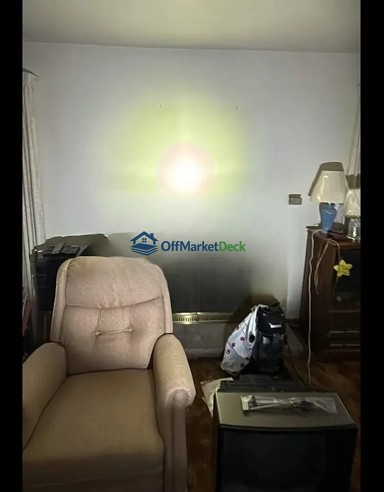 Off-market house in Cleveland, Ohio — 4 beds, 1 bath, $110,000 — photo 3 of 5