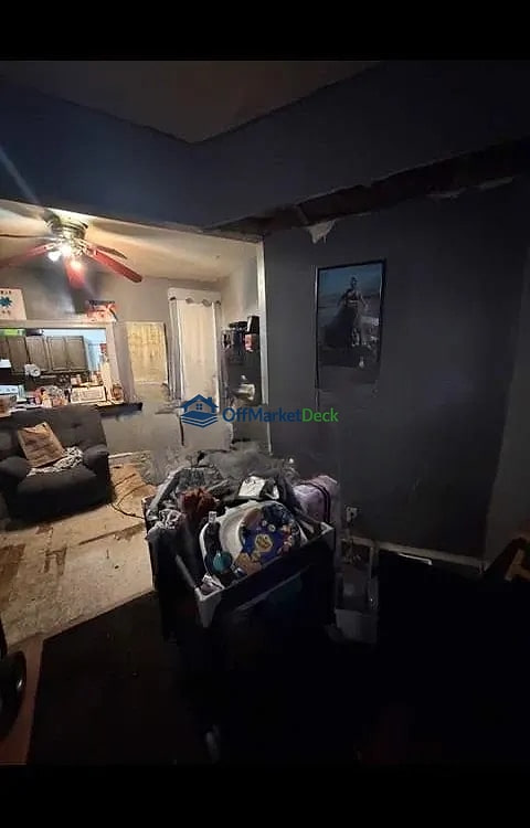 Off-market house in Philadelphia, Pennsylvania — 3 beds, 1 bath, $50,000 — photo 5 of 8