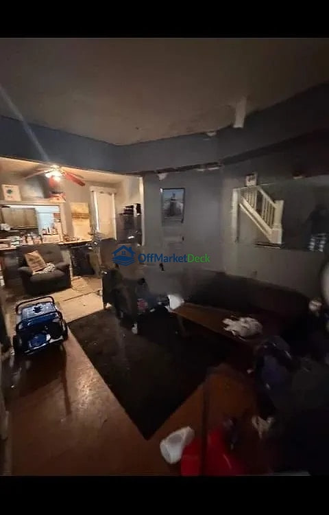 Off-market house in Philadelphia, Pennsylvania — 3 beds, 1 bath, $50,000 — photo 3 of 8