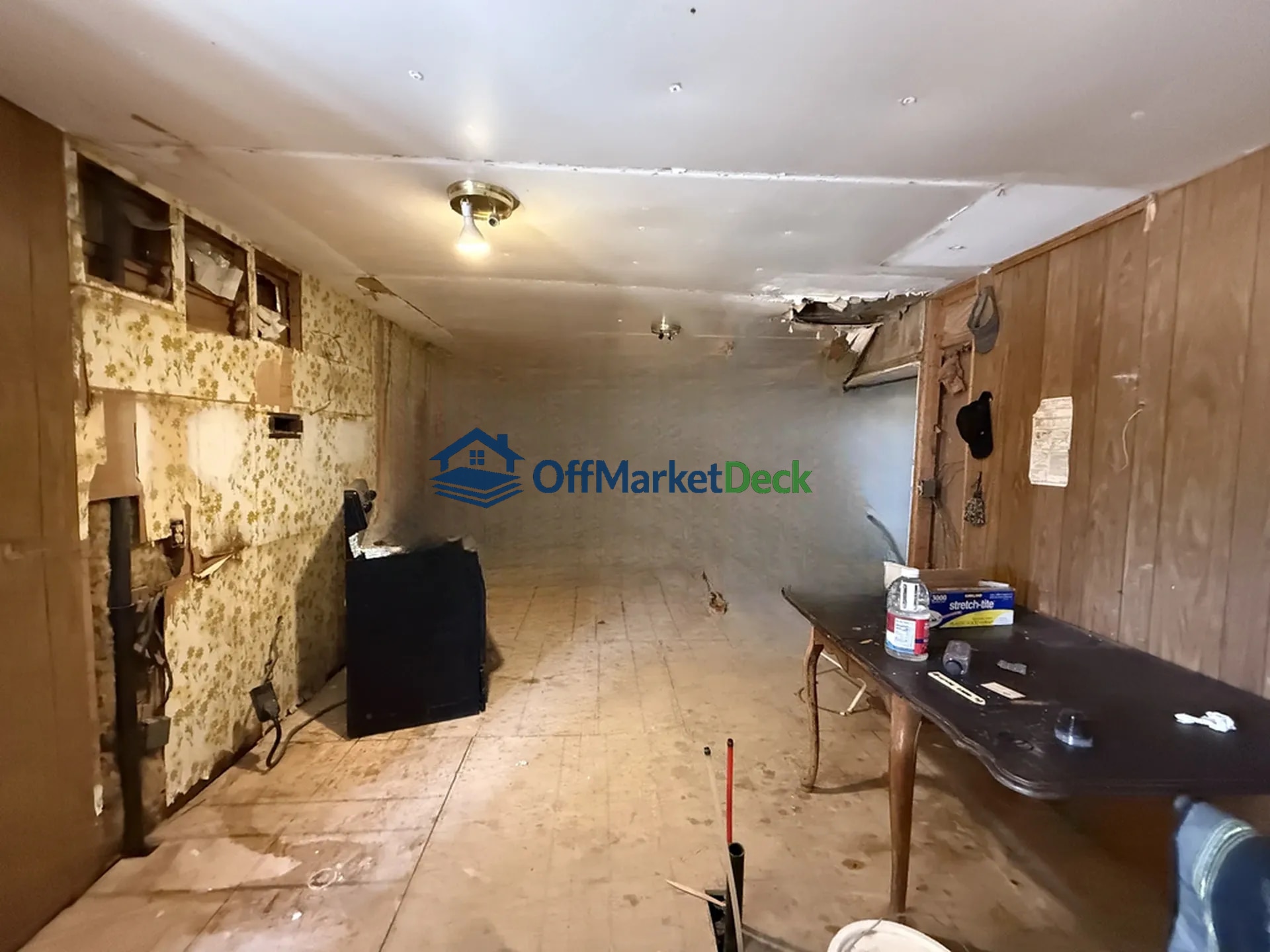 Off-market house in Sun City, Arizona — 3 beds, 2 baths, $151,990 — photo 3 of 8