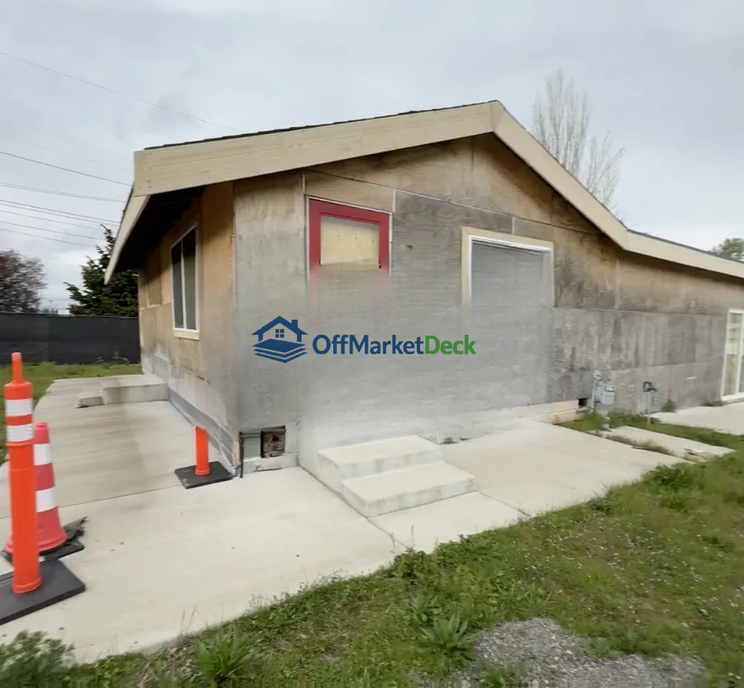 Off-market commercial in Edgewood, Washington — — bed, — bath, $1,300,000 — photo 2 of 5