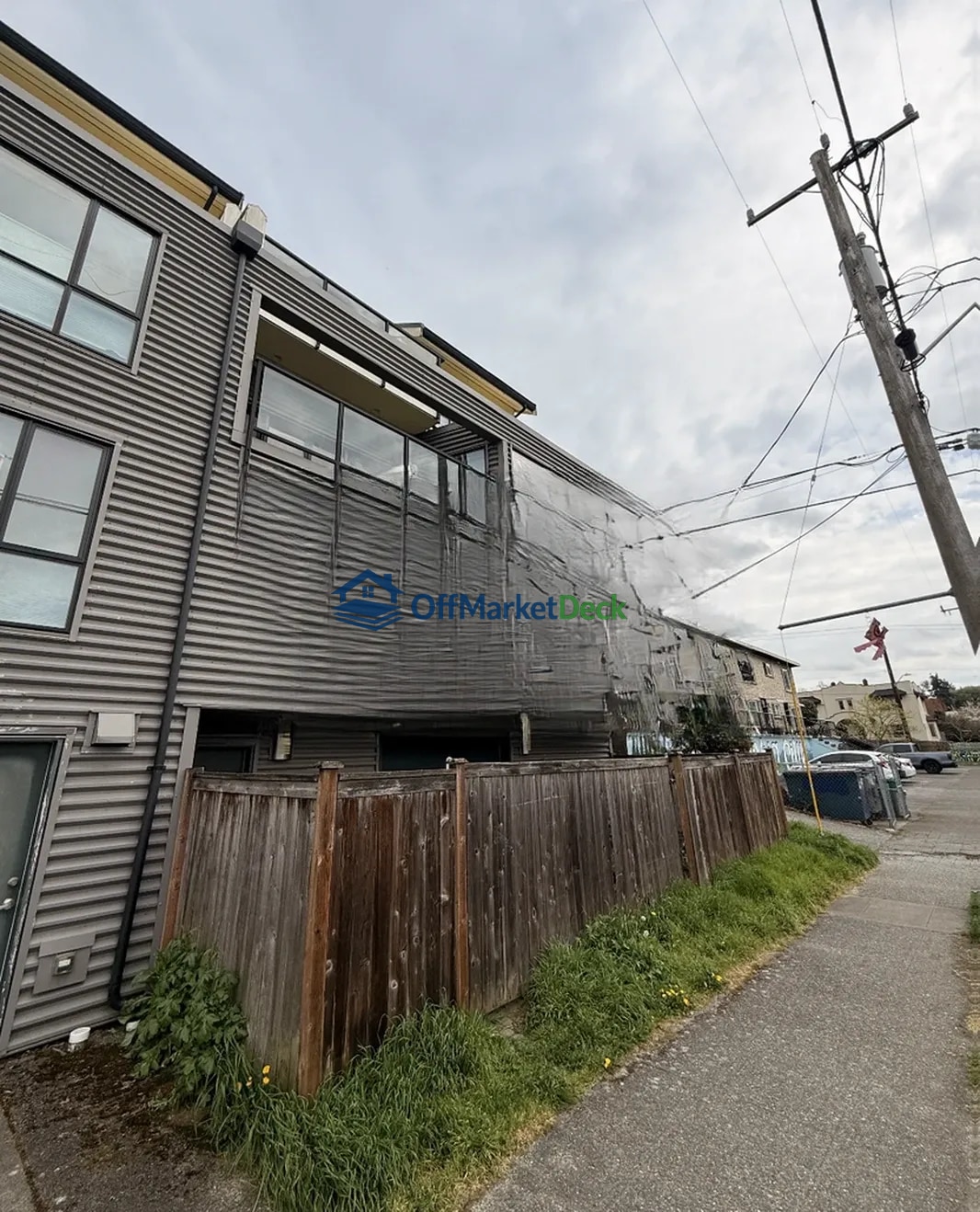 Off-market house in Seattle, Washington — 3 beds, 2.5 baths, $950,000