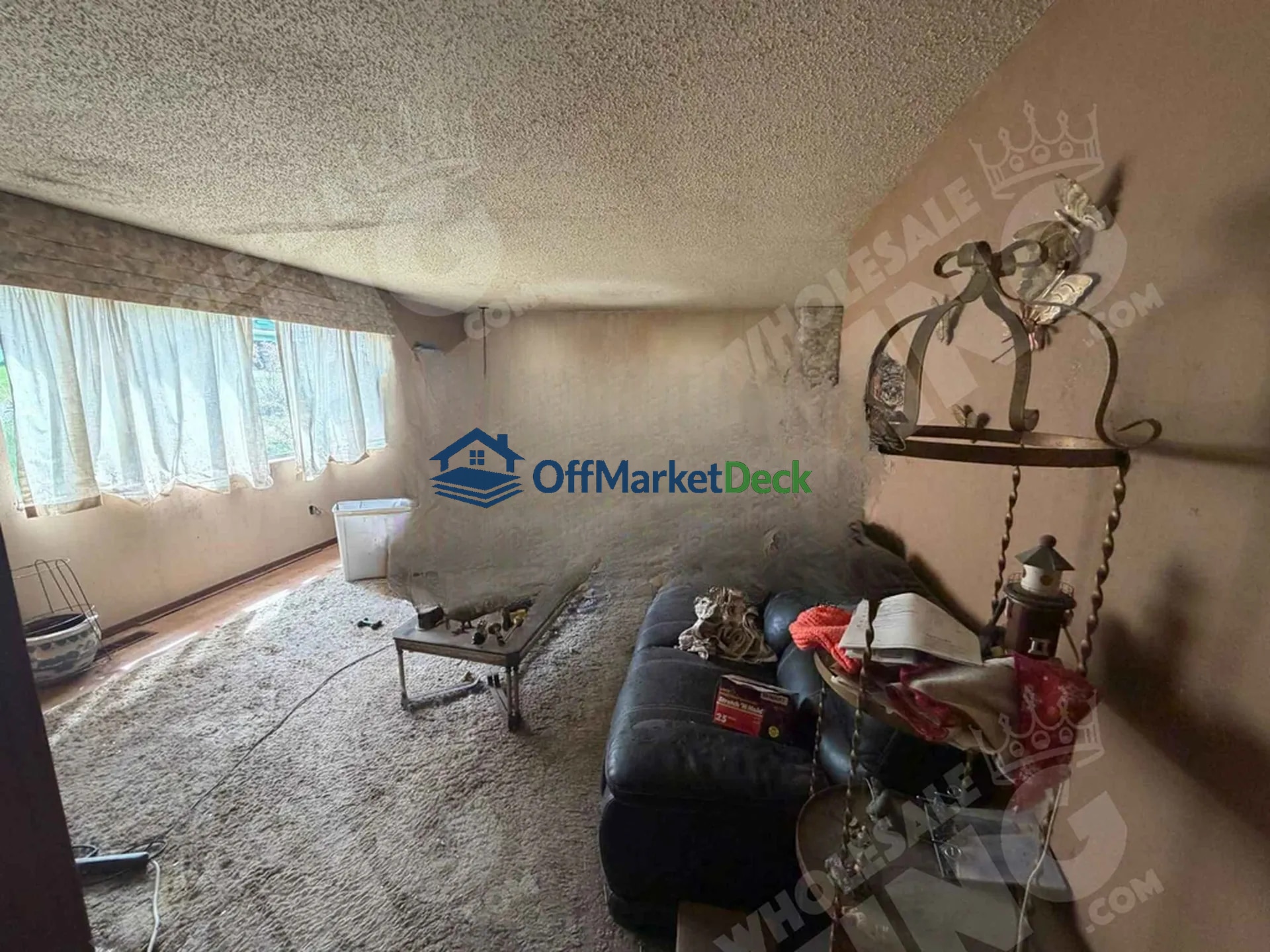 Off-market house in Klamath Falls, Oregon — 3 beds, 2 baths, $165,000 — photo 5 of 8