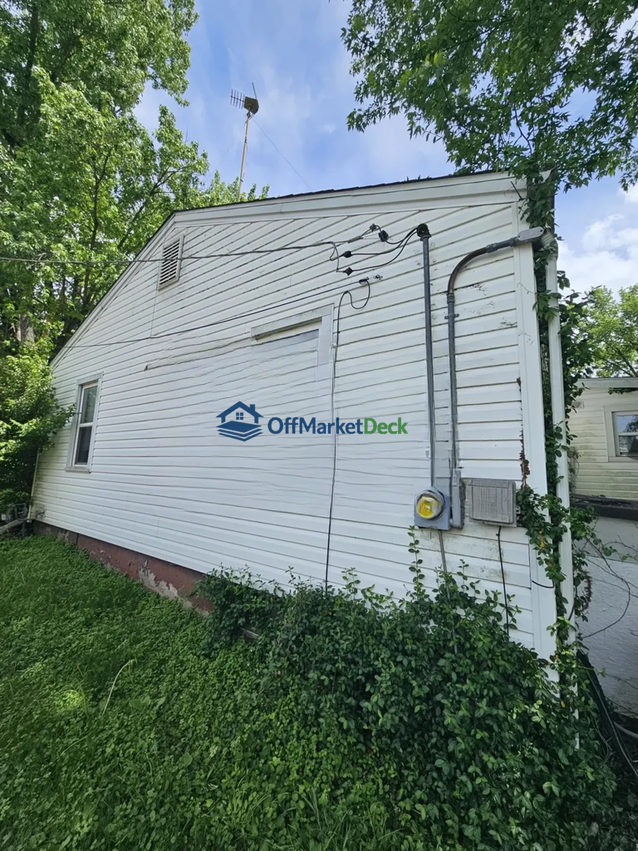 Off-market house in De Soto, Missouri — 2 beds, 1 bath, $91,900 — photo 5 of 8