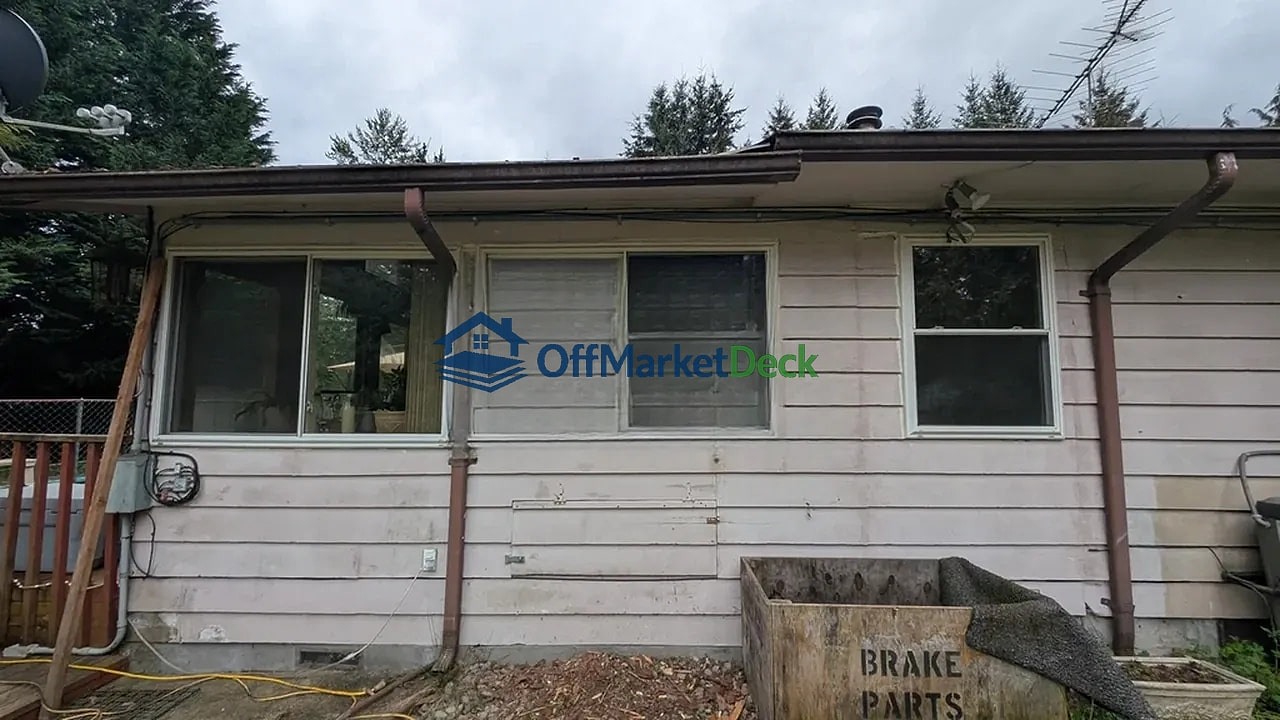 Off-market house in Graham, Washington — 3 beds, 2 baths, $514,900 — photo 5 of 8