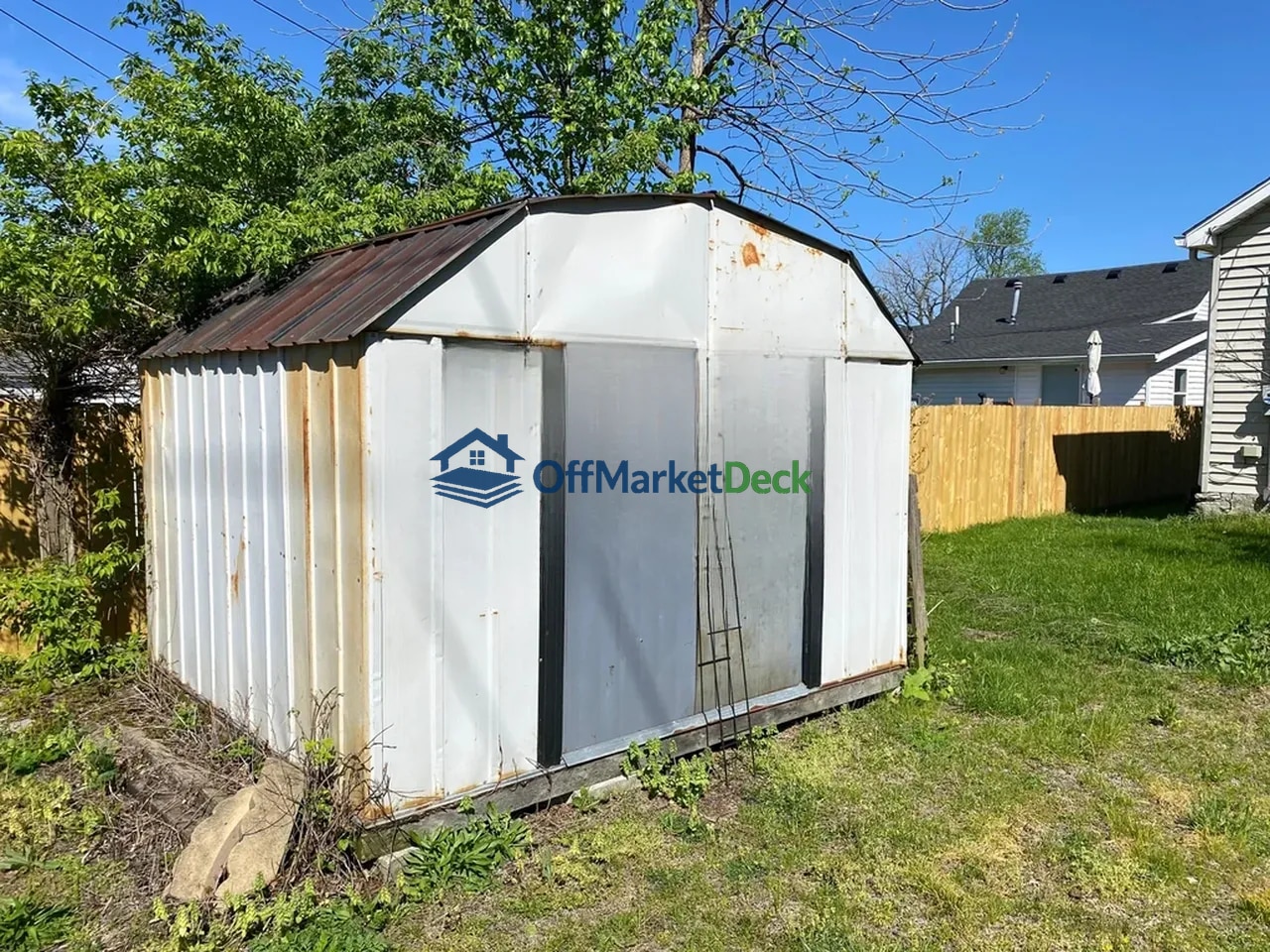 Off-market house in Elwood, Indiana — 4 beds, 1 bath, $94,900 — photo 7 of 8
