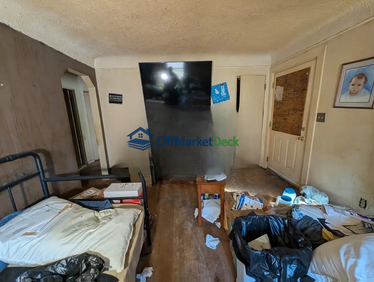 Off-market house in Lincoln Park, Michigan — 3 beds, 2 baths, $85,900 — photo 7 of 8
