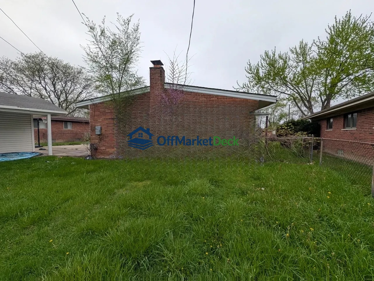 Off-market house in Westland, Michigan — 3 beds, 1.5 baths, $169,900 — photo 4 of 8