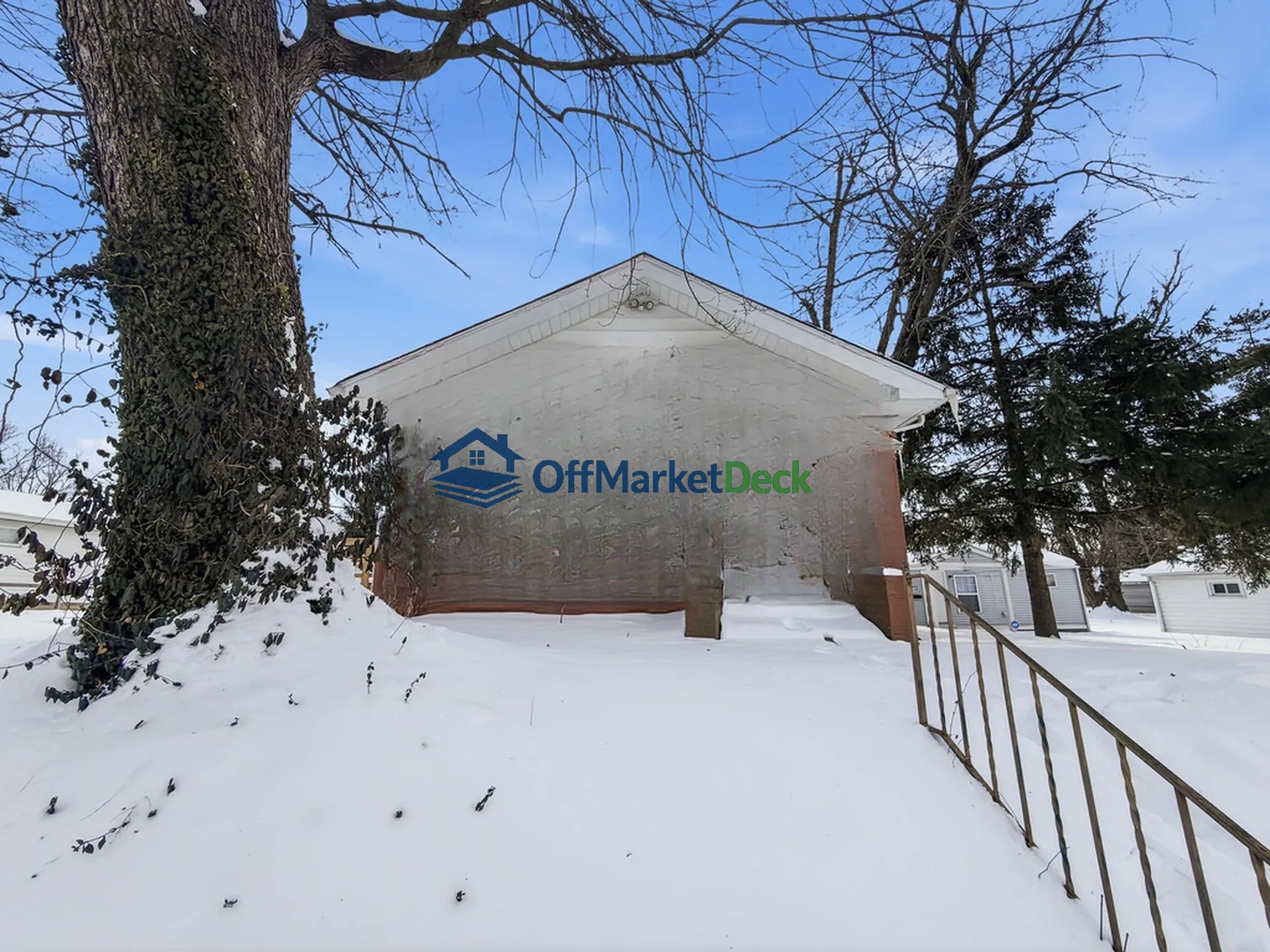 Off-market house in Indianapolis, Indiana — 4 beds, 2 baths, $185,000