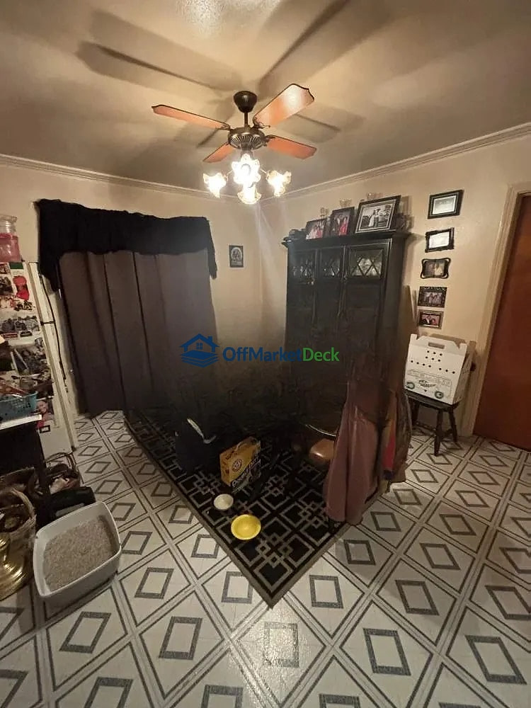 Off-market house in Lancaster, Texas — 3 beds, 1 bath, $155,000