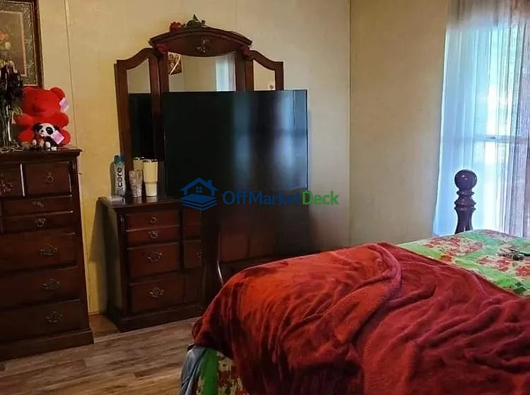 Off-market house in Sparta, Tennessee — 3 beds, 1 bath, $95,000 — photo 7 of 8