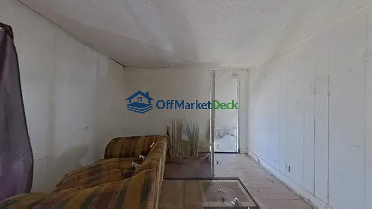 Off-market house in Orangeburg, South Carolina — 2 beds, 1 bath, $21,000 — photo 7 of 8
