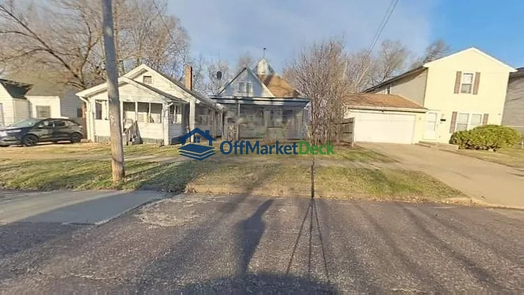 Off-market house in Peoria, Illinois — 3 beds, 1 bath, $20,150