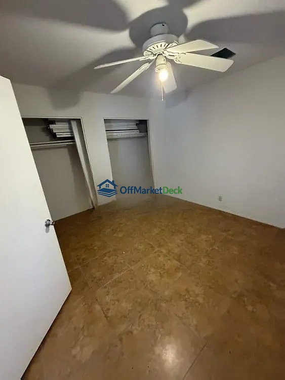 Off-market house in Tempe, Arizona — 3 beds, 2 baths, $365,000 — photo 8 of 8