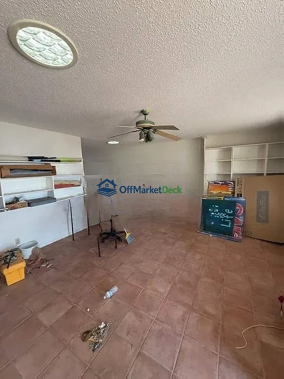 Off-market house in Tempe, Arizona — 3 beds, 2 baths, $365,000 — photo 5 of 8
