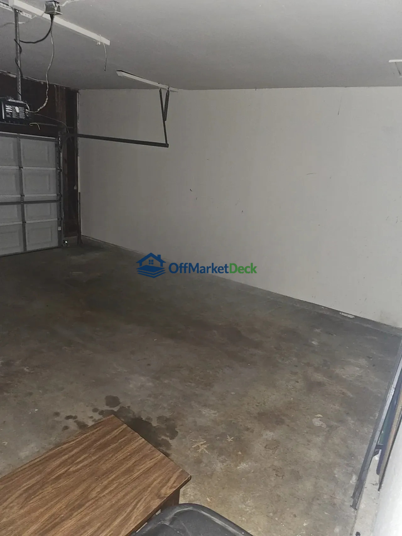 Off-market house in Florissant, Missouri — 2 beds, 3 baths, $150,900 — photo 7 of 8