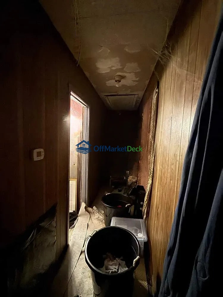 Off-market house in Huntingdon, Tennessee — 3 beds, 1 bath, $70,600 — photo 3 of 8