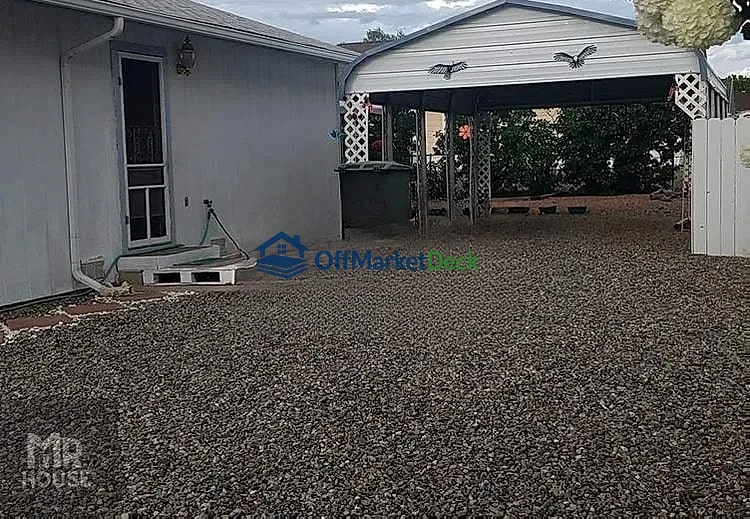 Off-market house in Delta, Colorado — 2 beds, 1 bath, $199,000 — photo 4 of 8