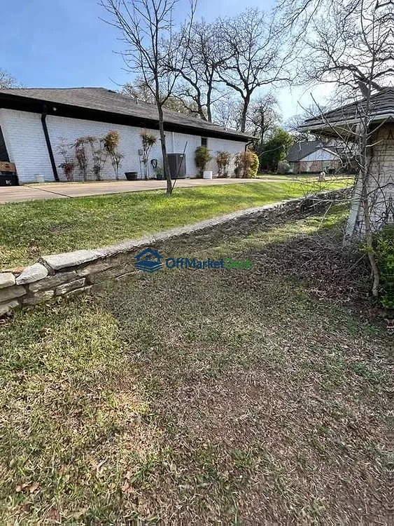 Off-market house in Fort Worth, Texas — 3 beds, 2.5 baths, $265,000 — photo 8 of 8