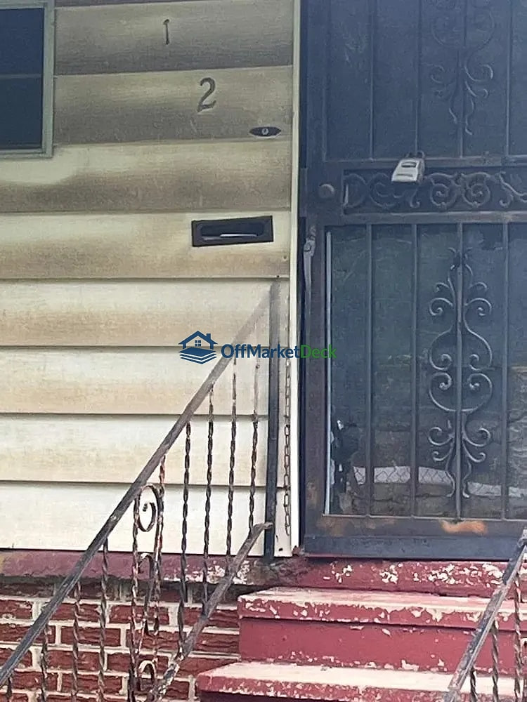 Off-market house in Birmingham, Alabama — 3 beds, 1 bath, $33,650 — photo 4 of 7