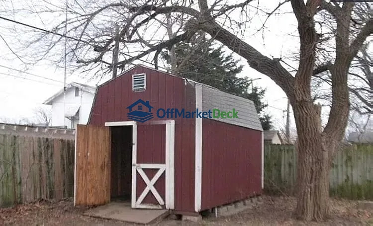 Off-market house in Blackwell, Oklahoma — 4 beds, 1 bath, $59,000 — photo 6 of 6