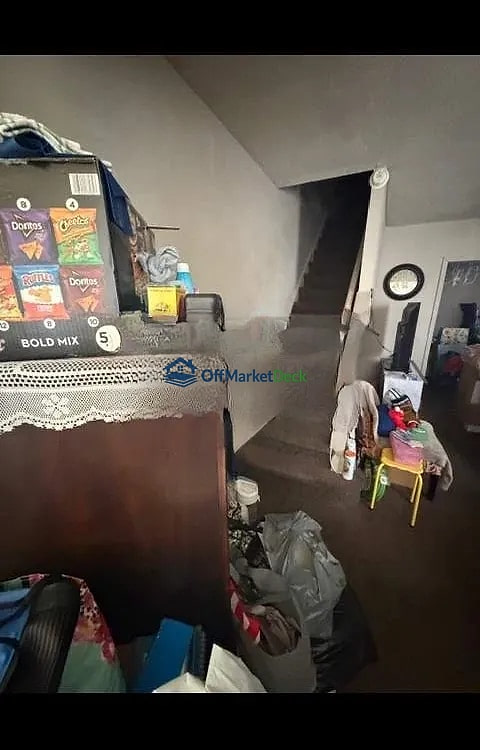 Off-market house in Philadelphia, Pennsylvania — 3 beds, 1.5 baths, $145,000 — photo 5 of 8
