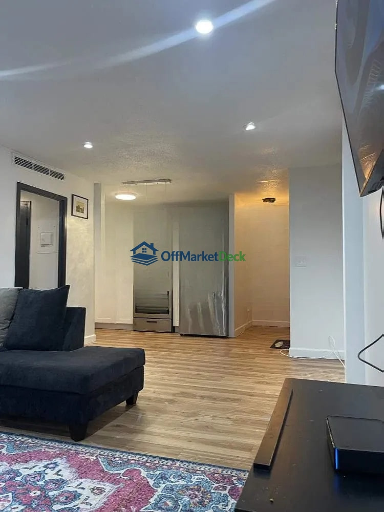 Off-market house in Atlanta, Georgia — 1 bed, 1 bath, $149,000 — photo 7 of 8