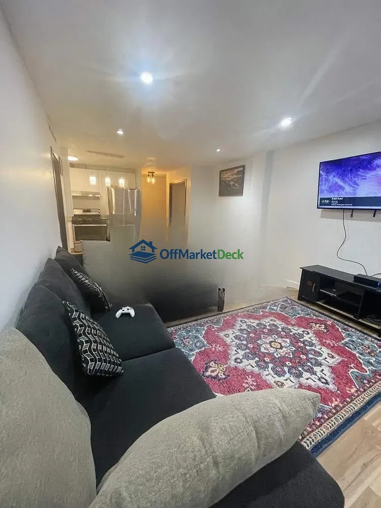 Off-market house in Atlanta, Georgia — 1 bed, 1 bath, $149,000 — photo 8 of 8