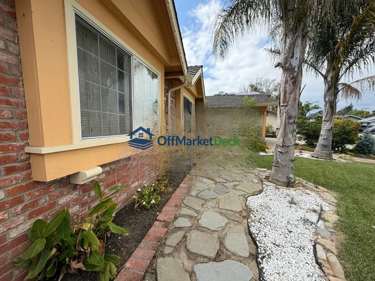 Off-market house in Dublin, California — 3 beds, 2 baths, $1,179,900 — photo 4 of 8