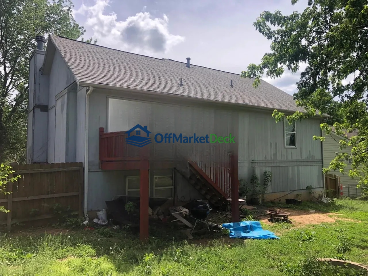 Off-market house in Olathe, Kansas — 3 beds, 2 baths, $214,900 — photo 4 of 8