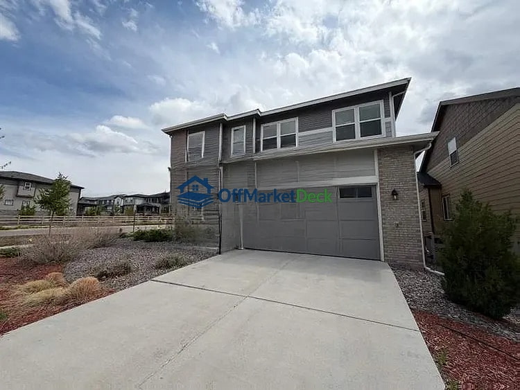 Off-market house in Littleton, Colorado — 5 beds, 4 baths, $676,000