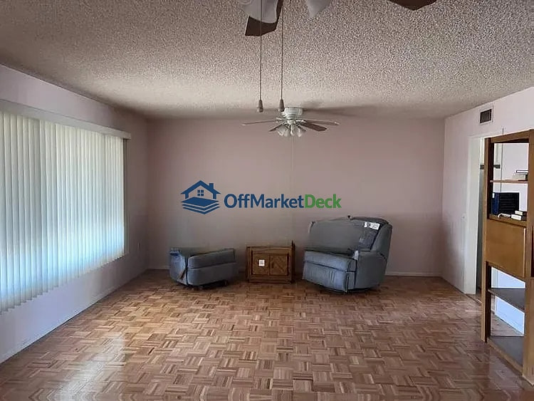 Off-market house in Sun City, Arizona — 2 beds, 1.5 baths, $209,999