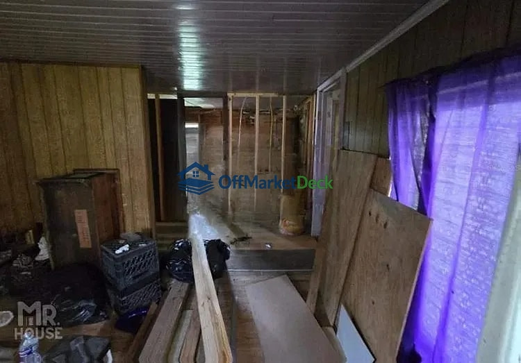 Off-market house in Lake City, Florida — 3 beds, 2 baths, $49,000 — photo 3 of 8