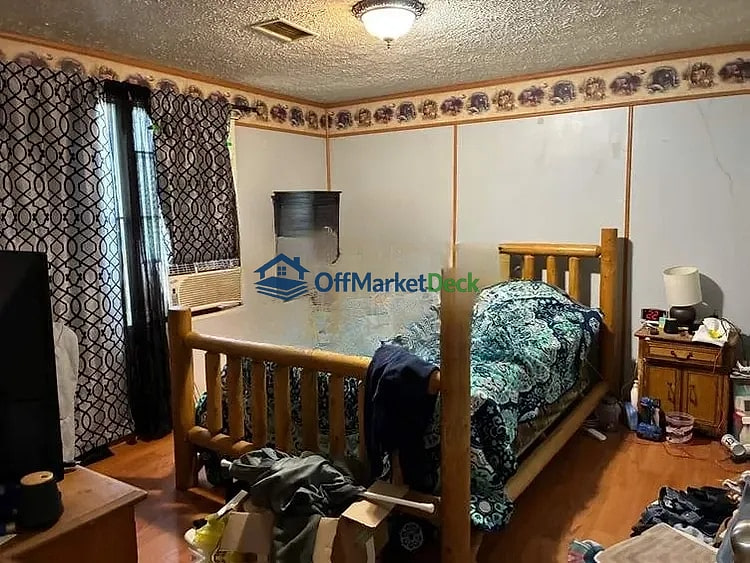 Off-market house in Petersburg, Tennessee — 3 beds, 2 baths, $62,500 — photo 6 of 8