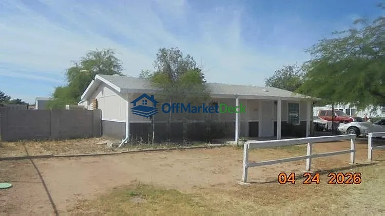 Off-market house in Peoria, Arizona — 4 beds, 3 baths, $212,000
