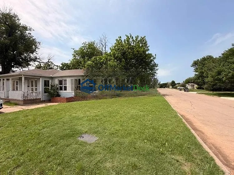Off-market house in Lawton, Oklahoma — 3 beds, 1 bath, $59,000 — photo 7 of 7