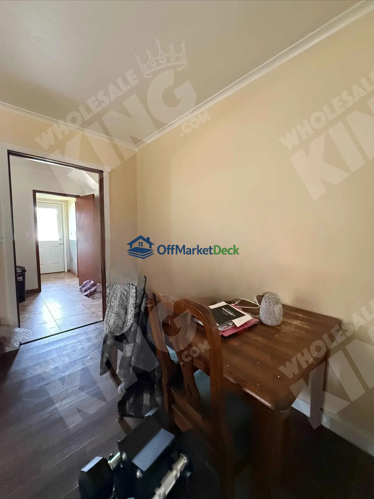 Off-market house in Kelso, Washington — 3 beds, 1 bath, $38,000 — photo 8 of 8