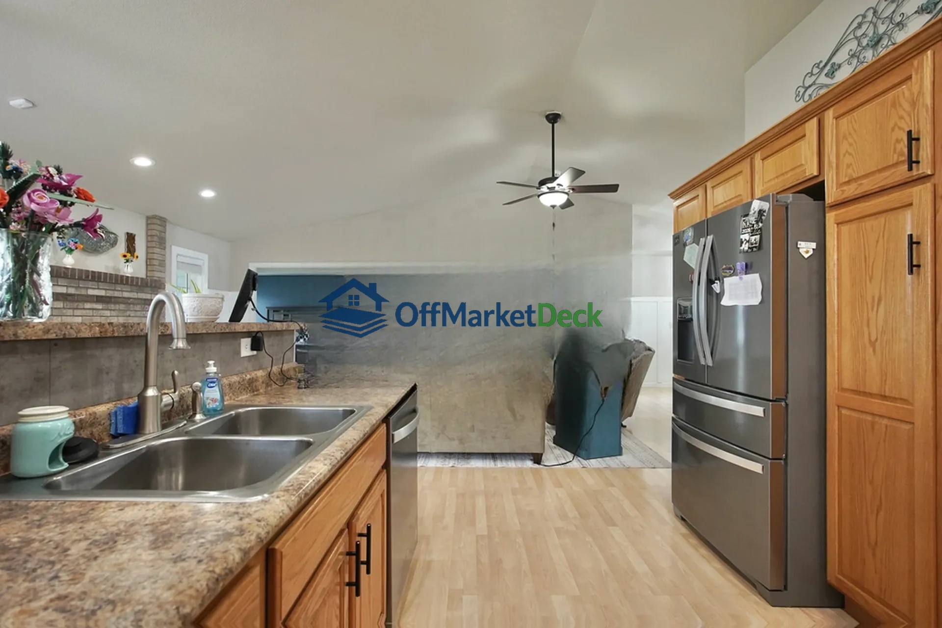 Off-market house in Casper, Wyoming — 5 beds, 2.5 baths, $535,000 — photo 4 of 8