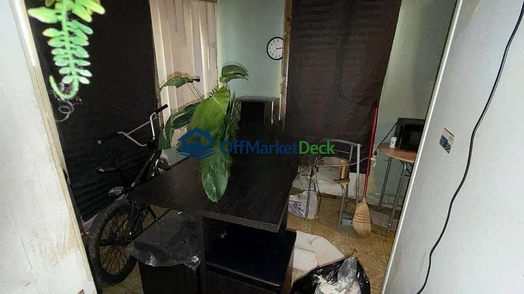 Off-market house in Detroit, Michigan — 3 beds, 1 bath, $29,900 — photo 6 of 8