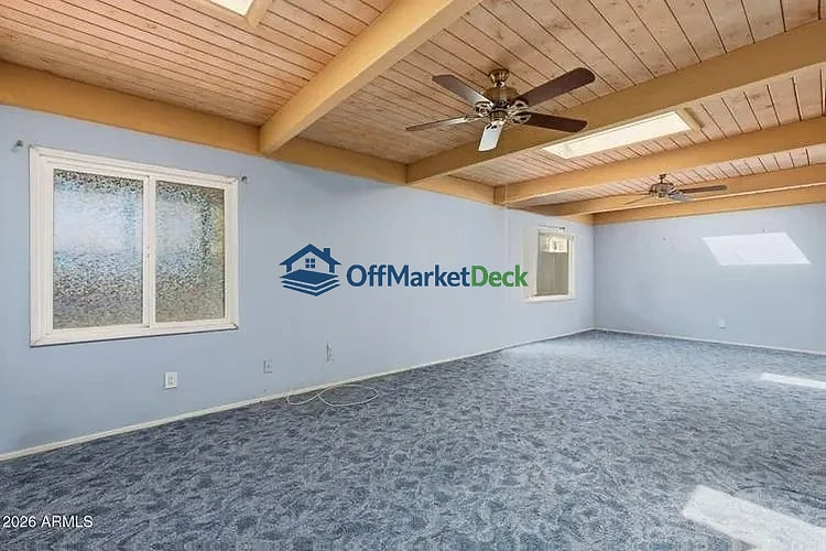 Off-market house in Scottsdale, Arizona — 2 beds, 2 baths, $399,990 — photo 5 of 8