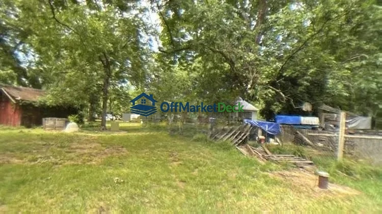 Off-market house in Vance, Alabama — 3 beds, 1 bath, $127,000 — photo 5 of 8