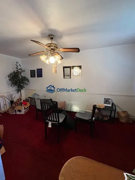 Off-market house in Philadelphia, Pennsylvania — 3 beds, 1.5 baths, $200,000 — photo 7 of 8