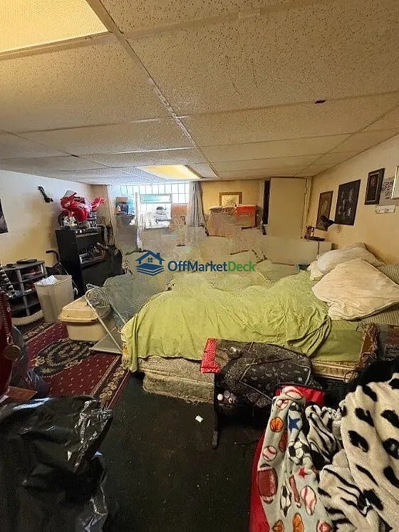 Off-market house in Philadelphia, Pennsylvania — 3 beds, 1.5 baths, $200,000 — photo 3 of 8