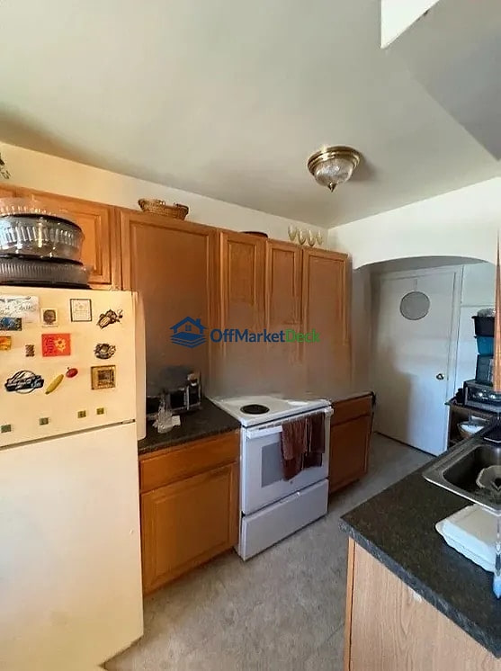 Off-market house in Philadelphia, Pennsylvania — 3 beds, 1.5 baths, $200,000 — photo 6 of 8