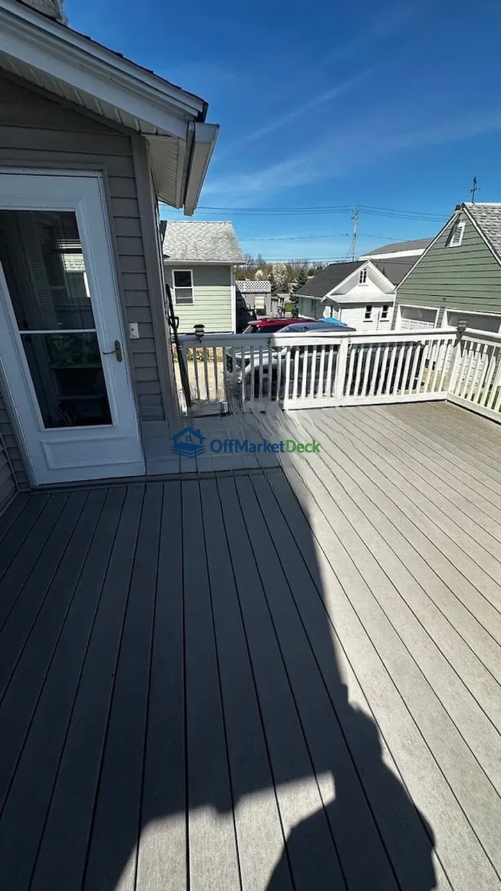 Off-market house in Hilton, New York — 2 beds, 1 bath, $99,900 — photo 4 of 8