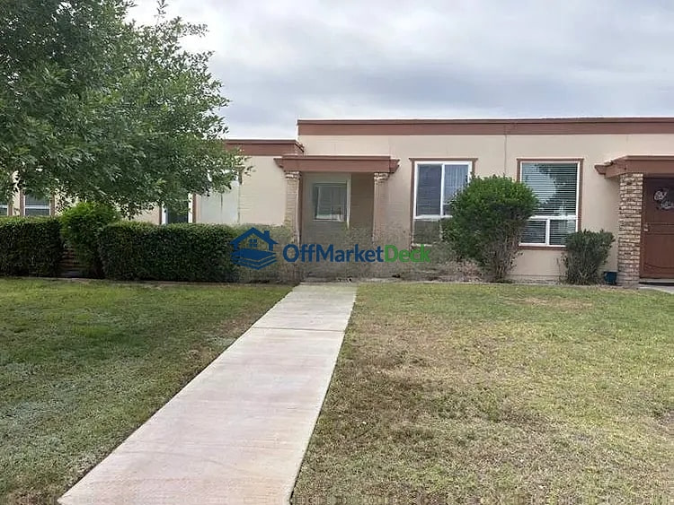 Off-market house in Sun City, Arizona — 2 beds, 1 bath, $109,900