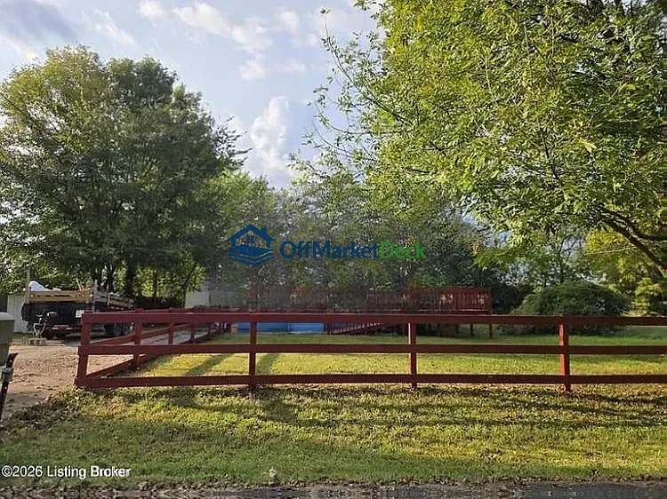 Off-market house in Louisville, Kentucky — 3 beds, 2 baths, $250,000